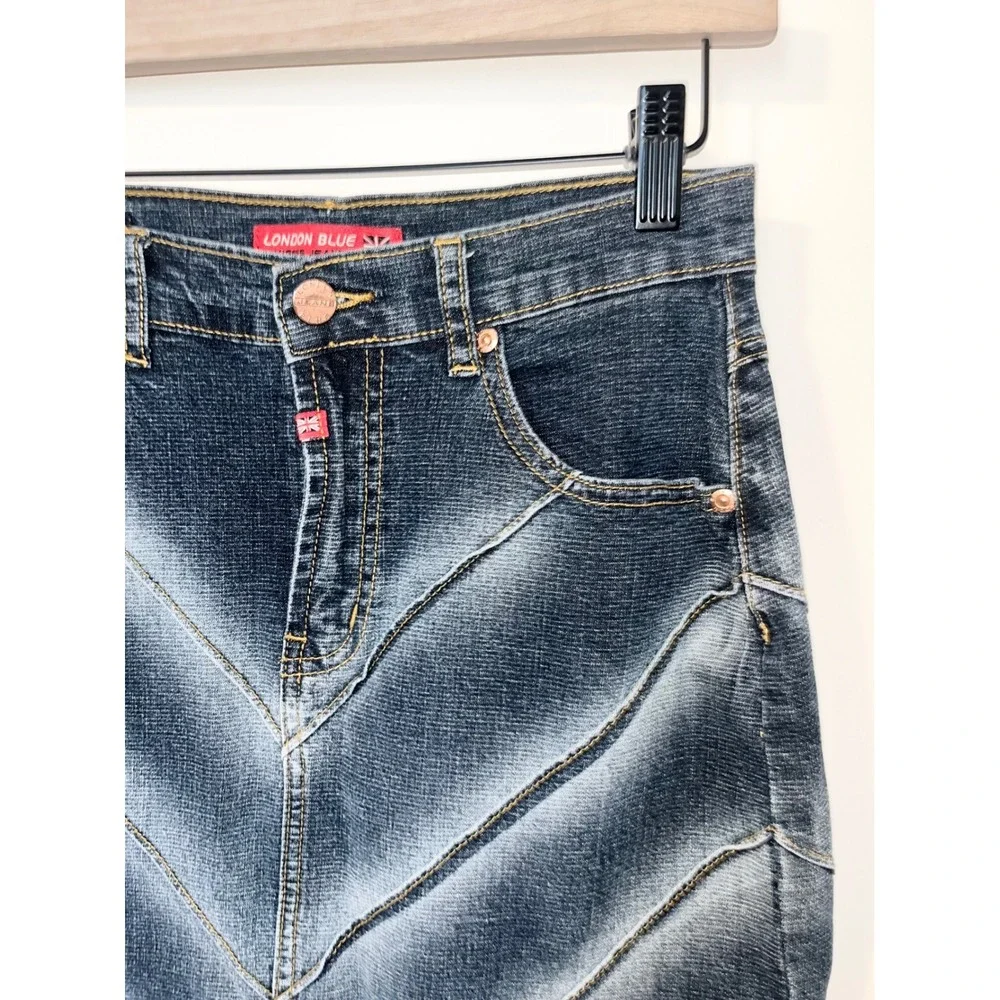 London Blue Vigoss Jeans Denim Skirt Dark Wash Paneled Chevron Y2K Cyber Grunge‎